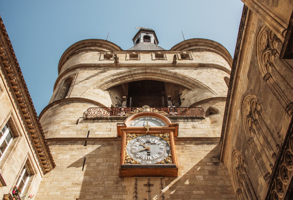 Une histoire millénaire : Voyagez dans le temps depuis votre hôtel à Bordeaux
