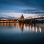 Place Saint-Pierre : la jeunesse près de votre hôtel à Toulouse